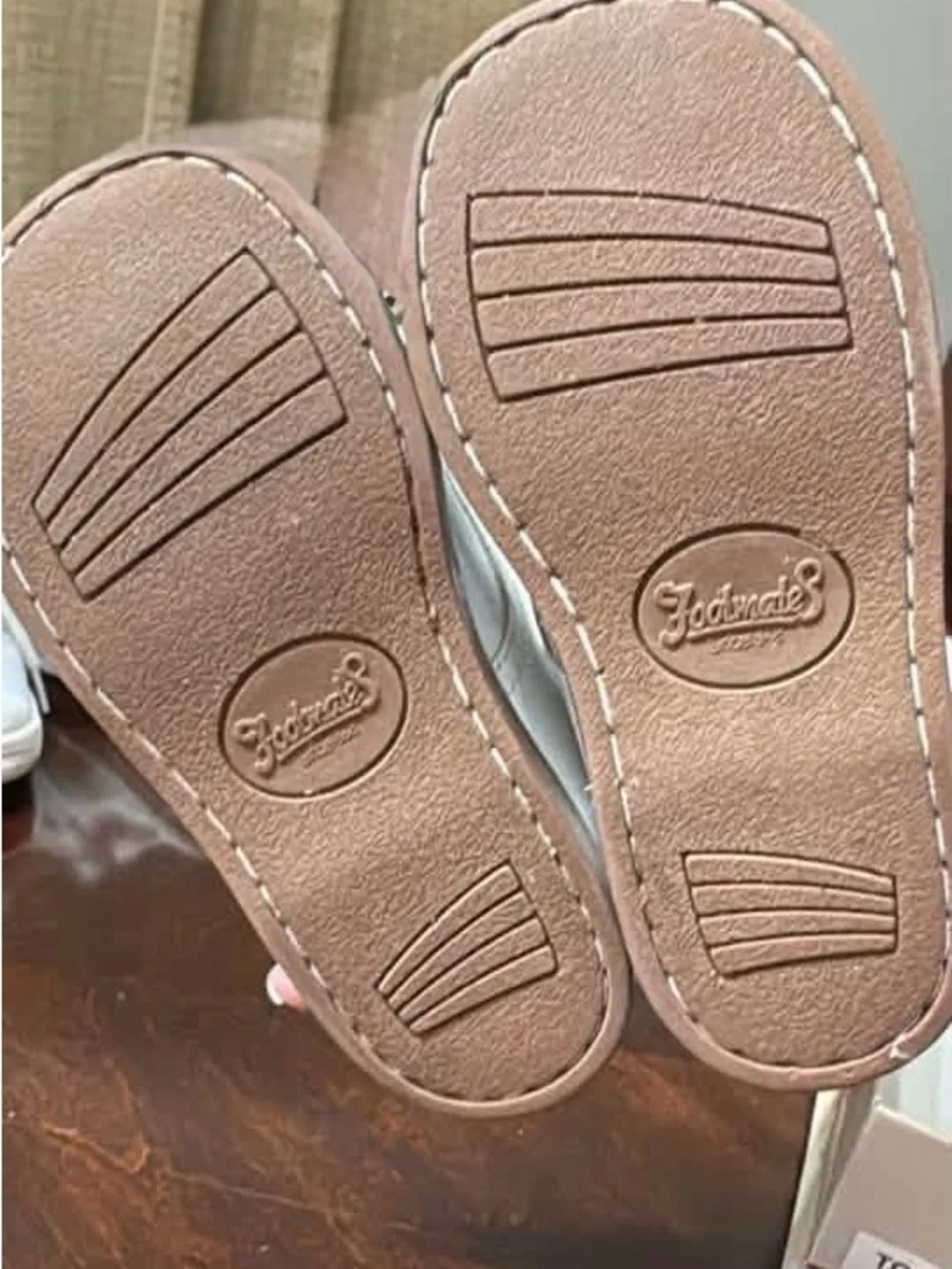 FootMates White Kids Dress Shoes with Tan Trim